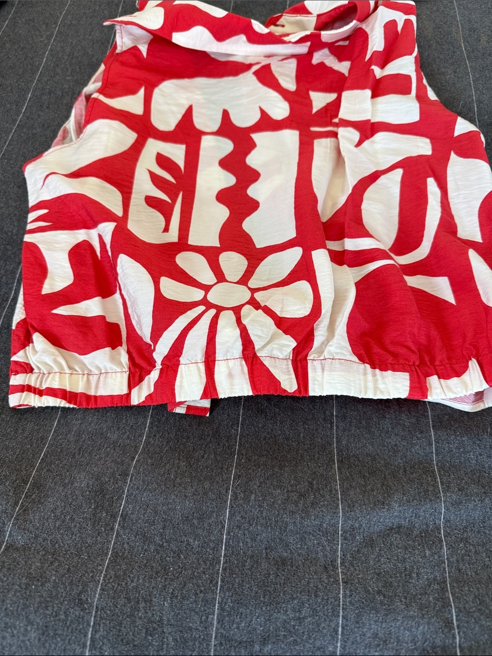 Rachel Zoe Red & White Sleeveless Button-Front Tie-Hem Blouse - Picture 4 of 4
